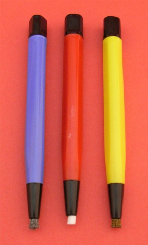 Набор из трех карандашей-щеток (нейлон, латунь, металловолокно)